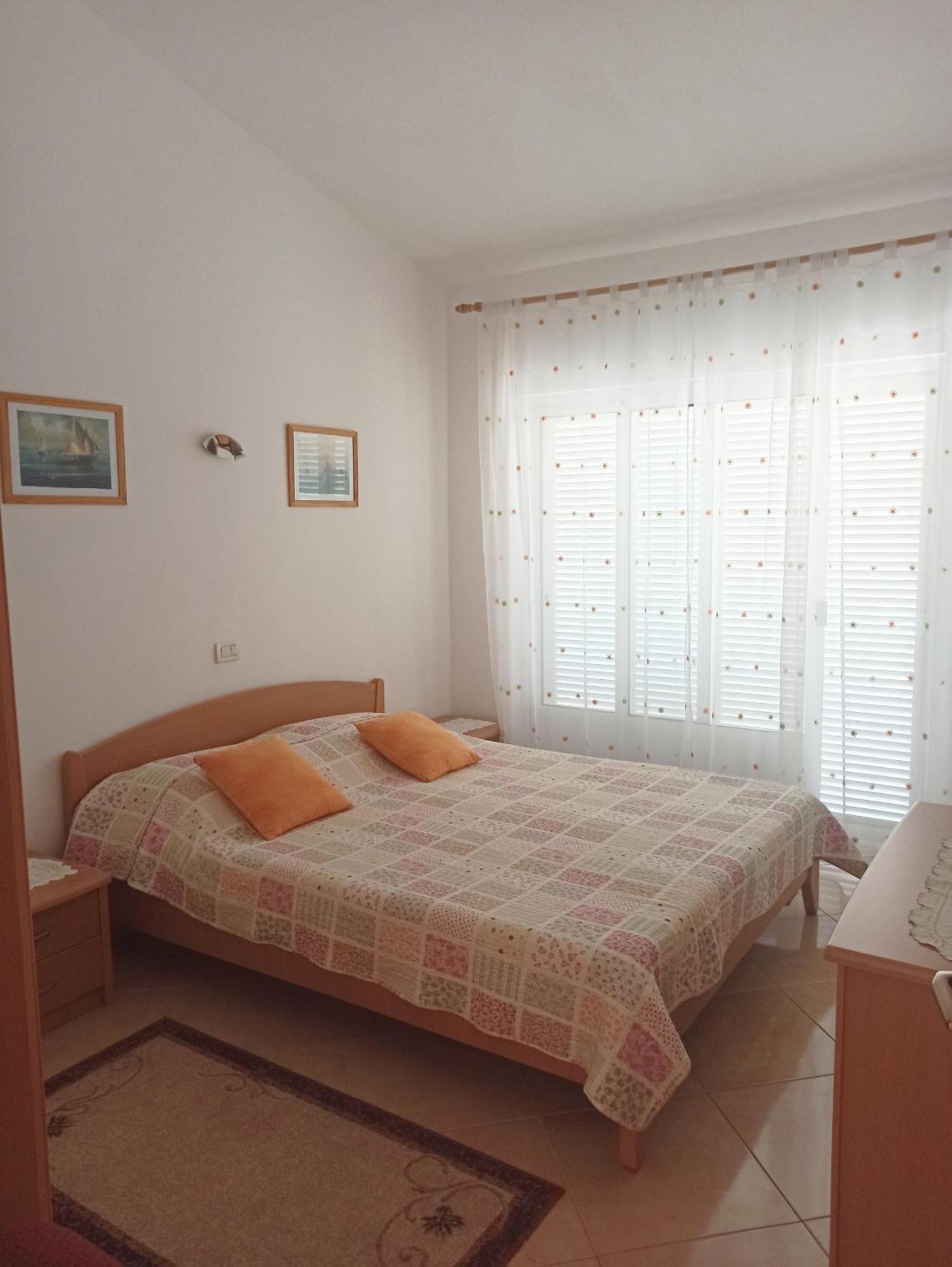 Apartments By The Sea Podgora, Makarska - 2593 Exterior photo